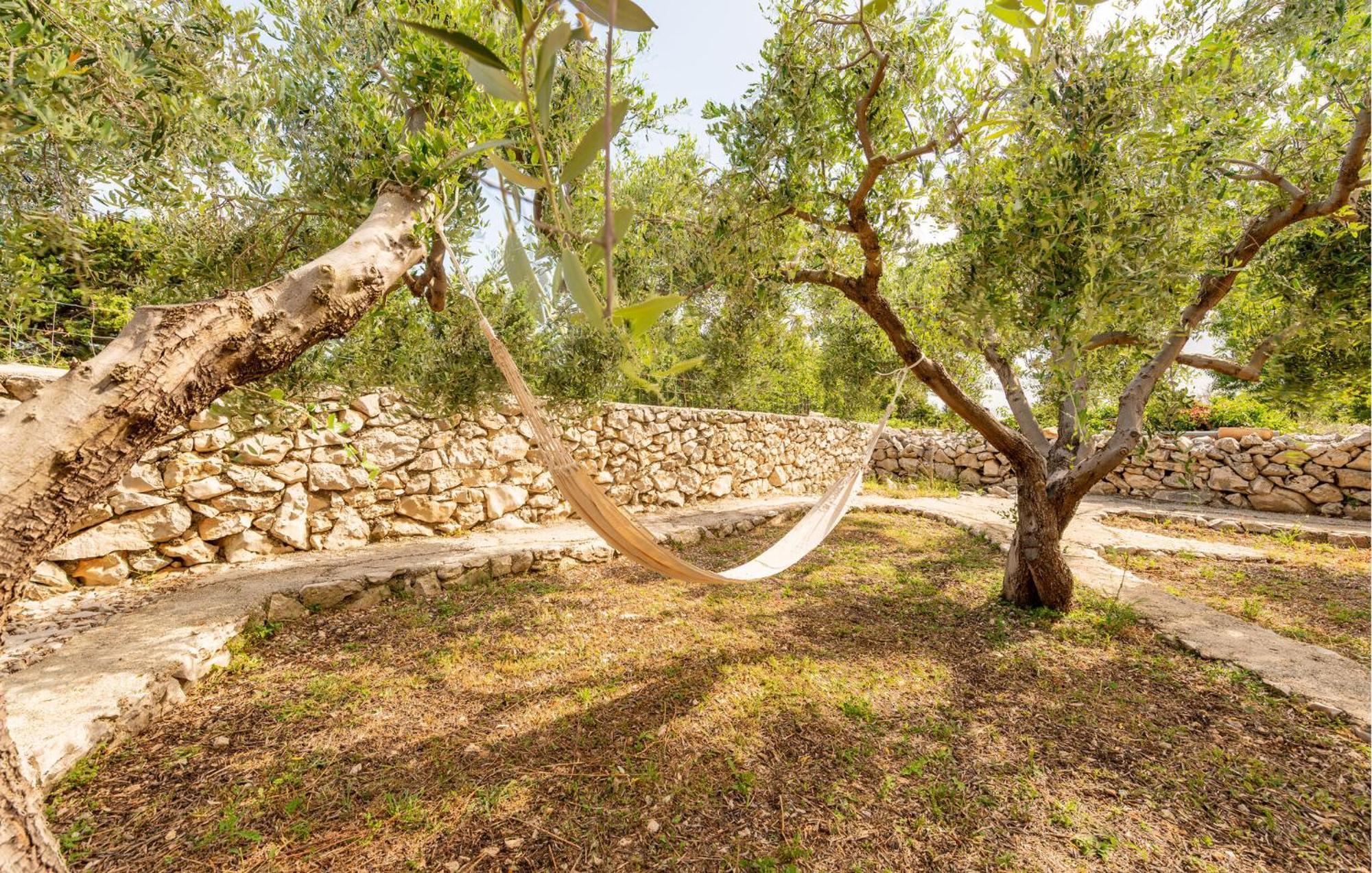 Beautiful Home In Novalja With Wifi Exterior foto